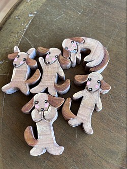 木のマグネット